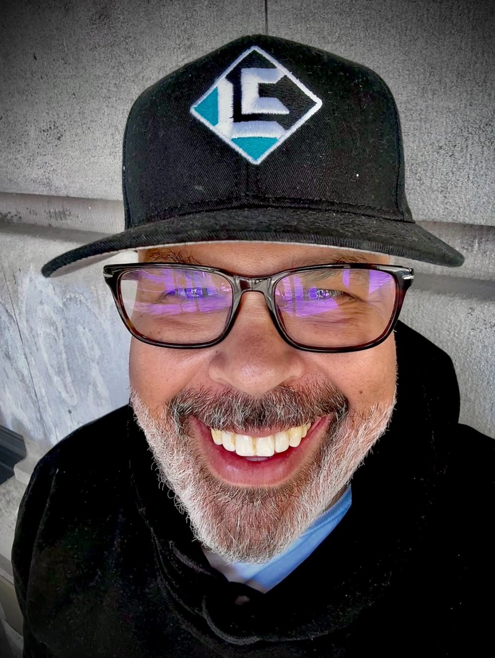 LUIS C.